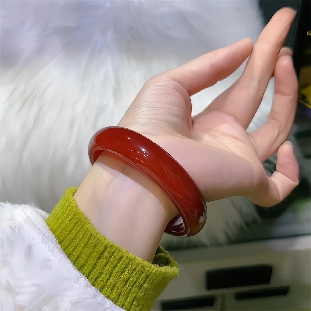 高档款红玛瑙玉手镯A货红玛瑙本命年牛血红玉镯女送礼多样性发一