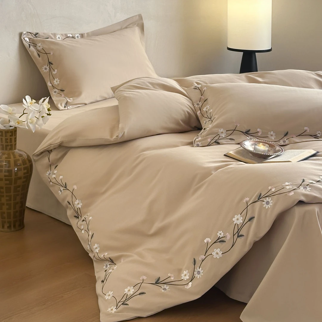 【蛋壳】简约纯色风情针绣花全棉加厚磨毛四件套纯棉床单被套床品