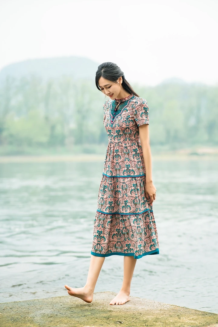 新中式国风名族风修身显瘦洋气女士夏季碎花连衣裙中长款气质裙子