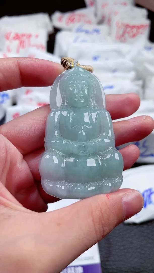 【闪购商品】翡翠颈饰未镶嵌00005100