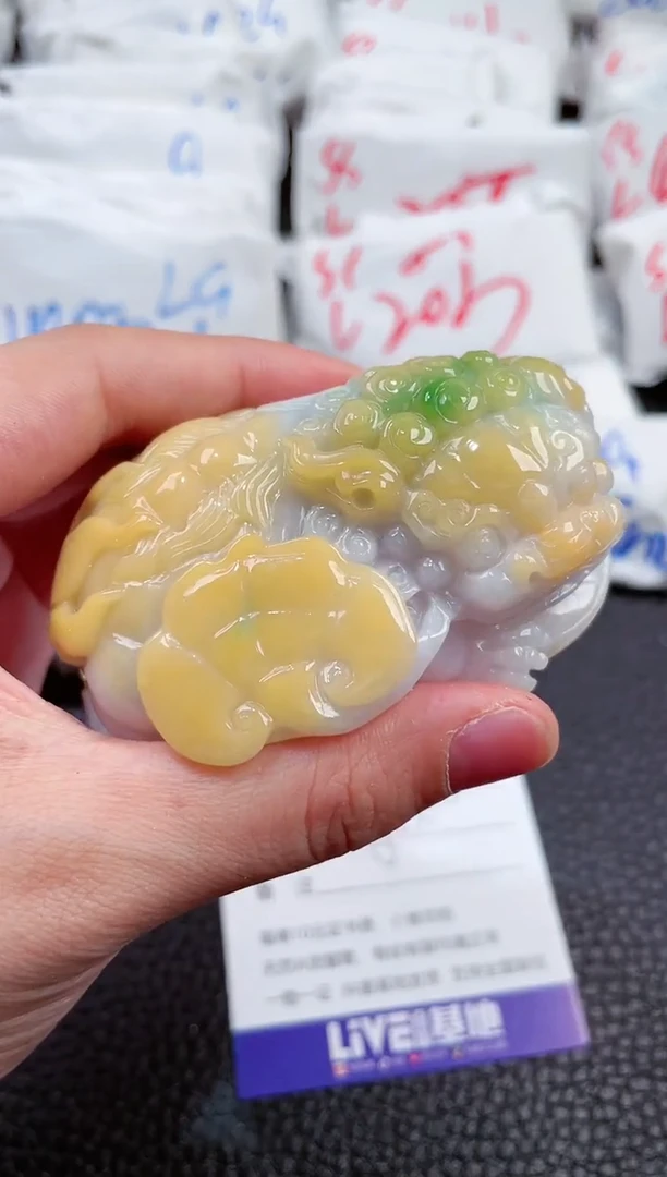【闪购商品】翡翠颈饰未镶嵌000009531