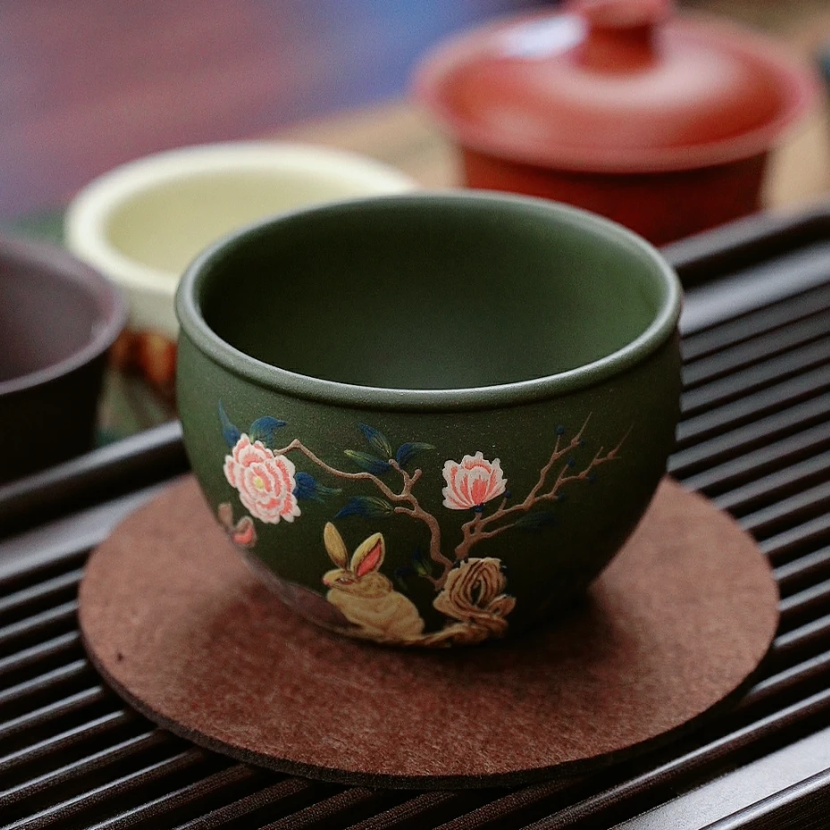 943原矿紫砂茶具手绘端绿泥料手绘堆绘双兔主人杯FSY250cc左右