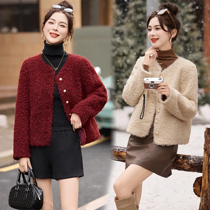 小香风皮毛一体短款外套女2025冬季新款小个子减龄宽松加厚毛毛衣