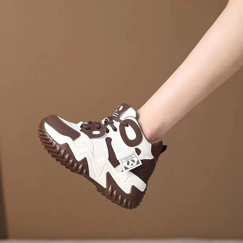 运动鞋女2024新款秋冬厚底内增高轻便时尚网红爆款减震小白老爹鞋