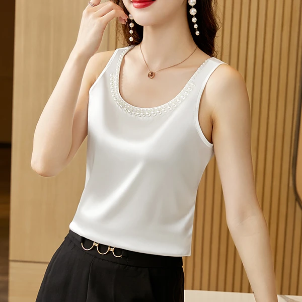 2024年春夏装新款缎面吊带背心女宽松外穿白色上衣西装内搭打底衫