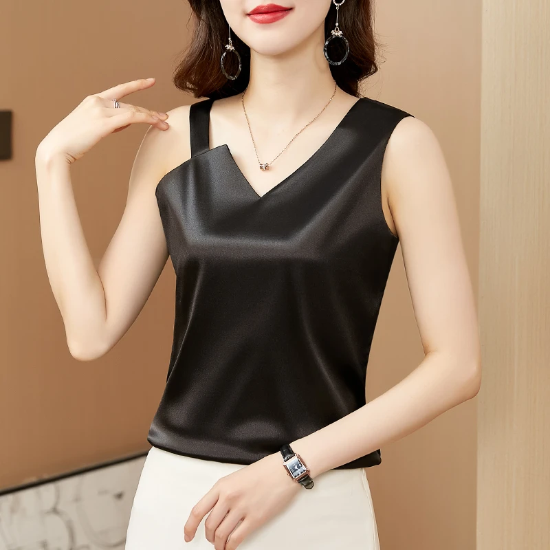 V领白色吊带背心女夏季百搭缎面内搭打底衫时尚洋气外穿无袖上衣