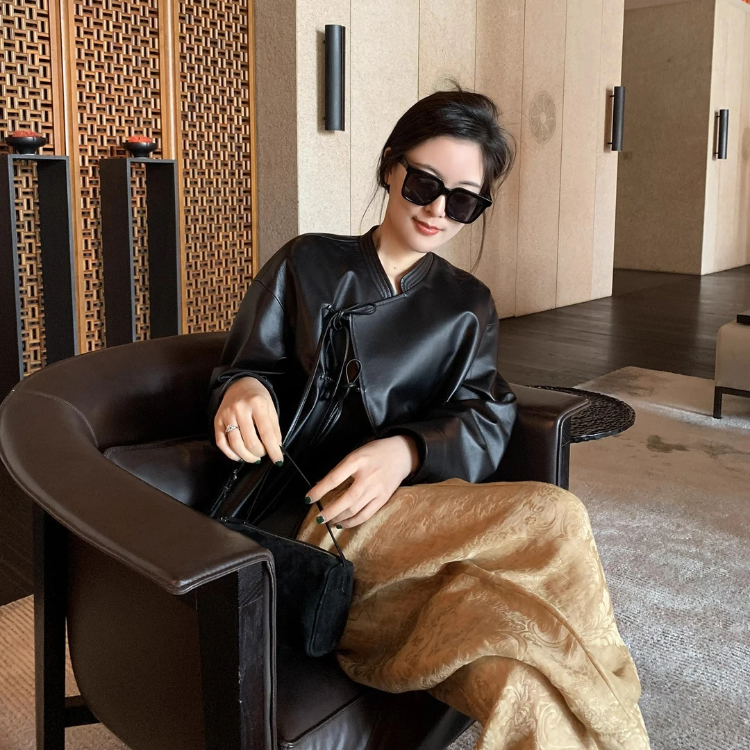 杨小妖【黑珍珠】极简气质新中式系带设计感真皮皮衣外套新款春女