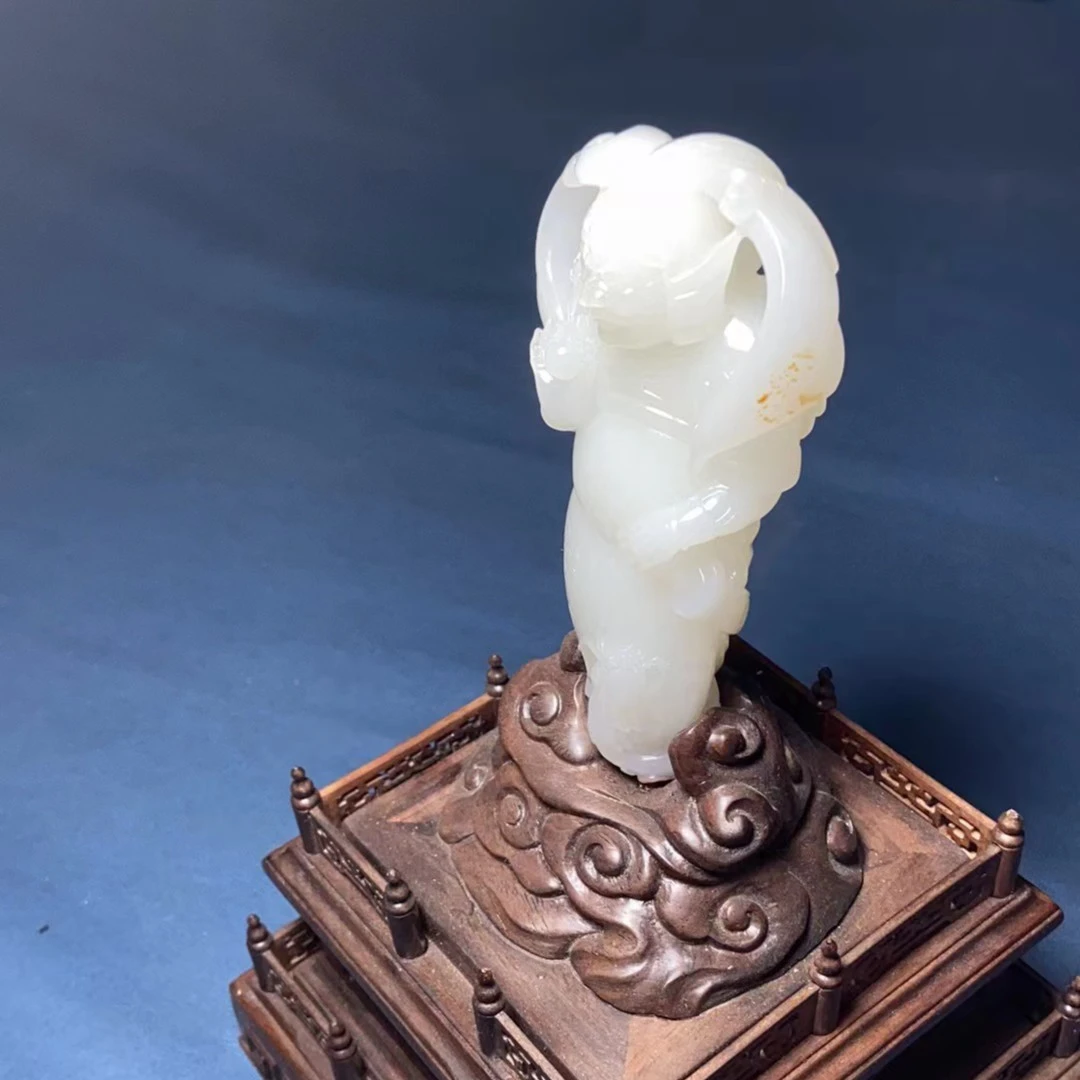 新疆和田玉摆件崔老师亲工佳作武将镶嵌内径