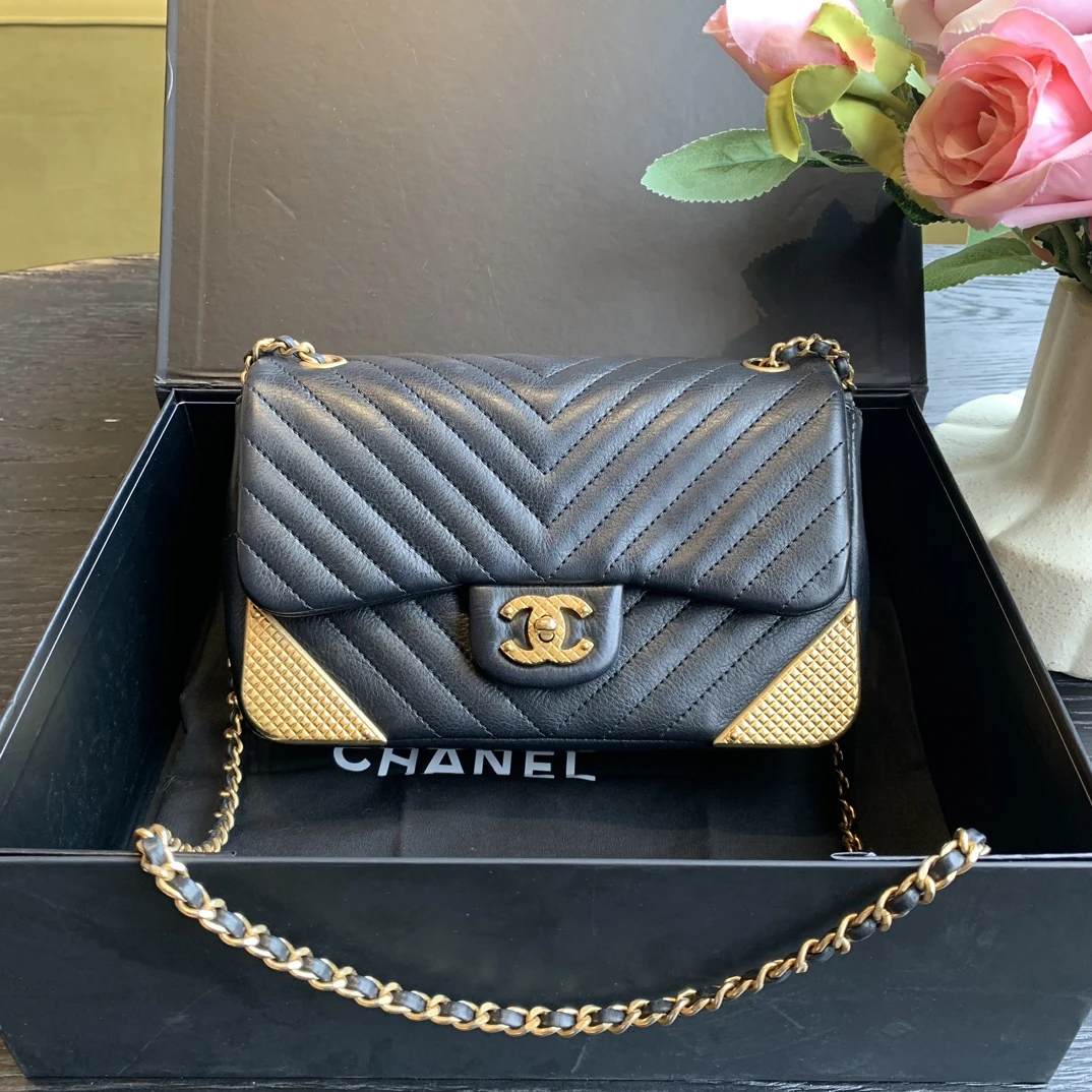95新 Chanel/香奈儿 CHANEL 宫廷大mini 镭射26开/sp20941