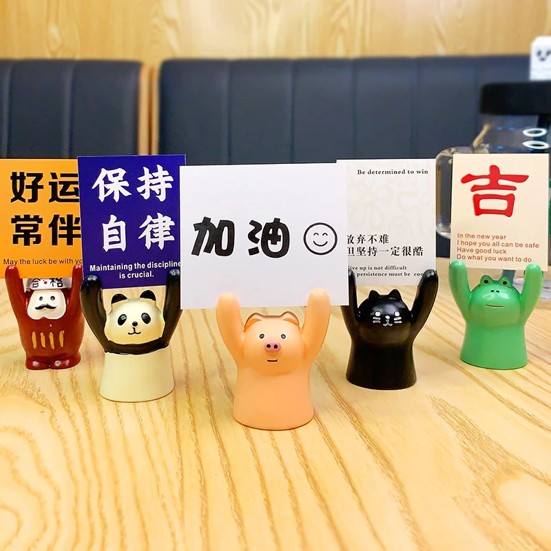 举手小猪励志加油摆件创意学生学习课桌摆件网红办公桌工位装饰品