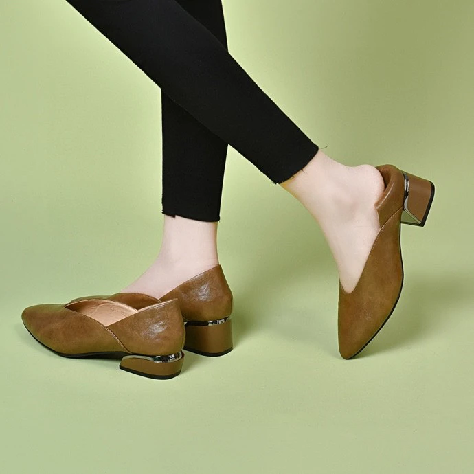 牛皮浅口女单鞋2024年春秋新款尖头低跟软面软底百搭舒适鞋女士