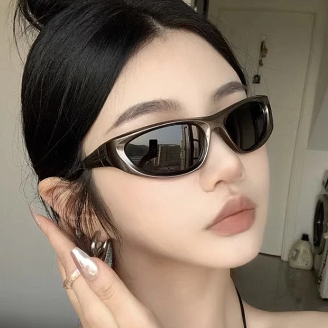 复古高级质感枪灰色眼镜Y2K科技感太阳镜潮男ins未来风墨镜女甜酷