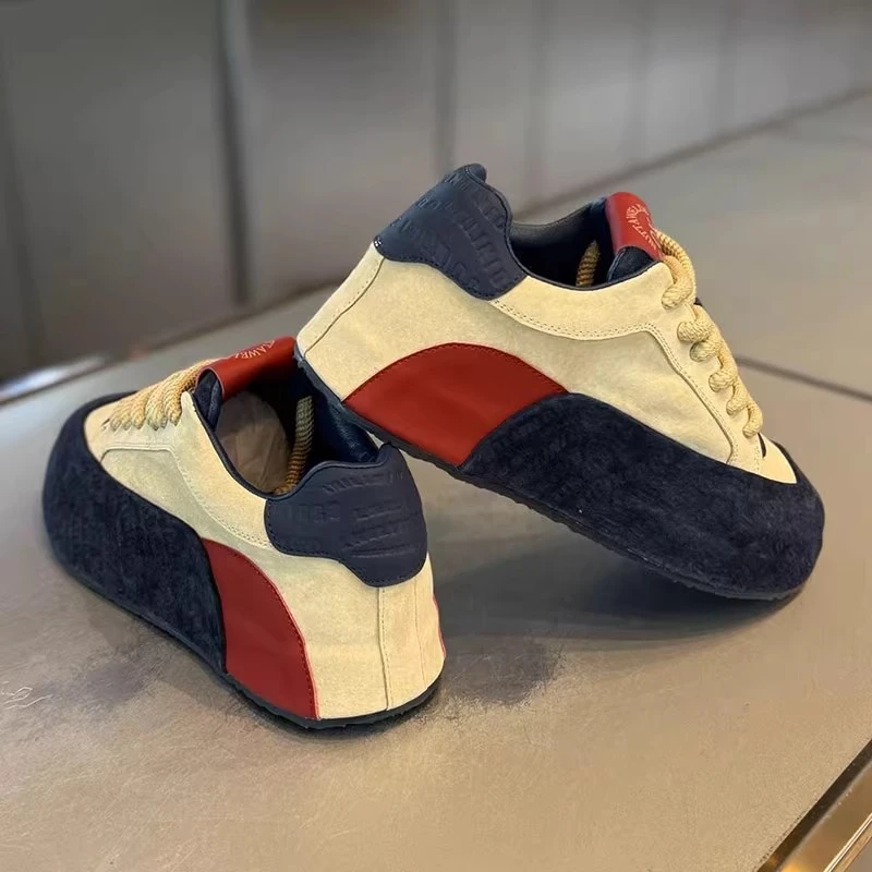 男鞋冬季款2024新款时尚板鞋男士休闲皮面防水运动上班工作潮流鞋