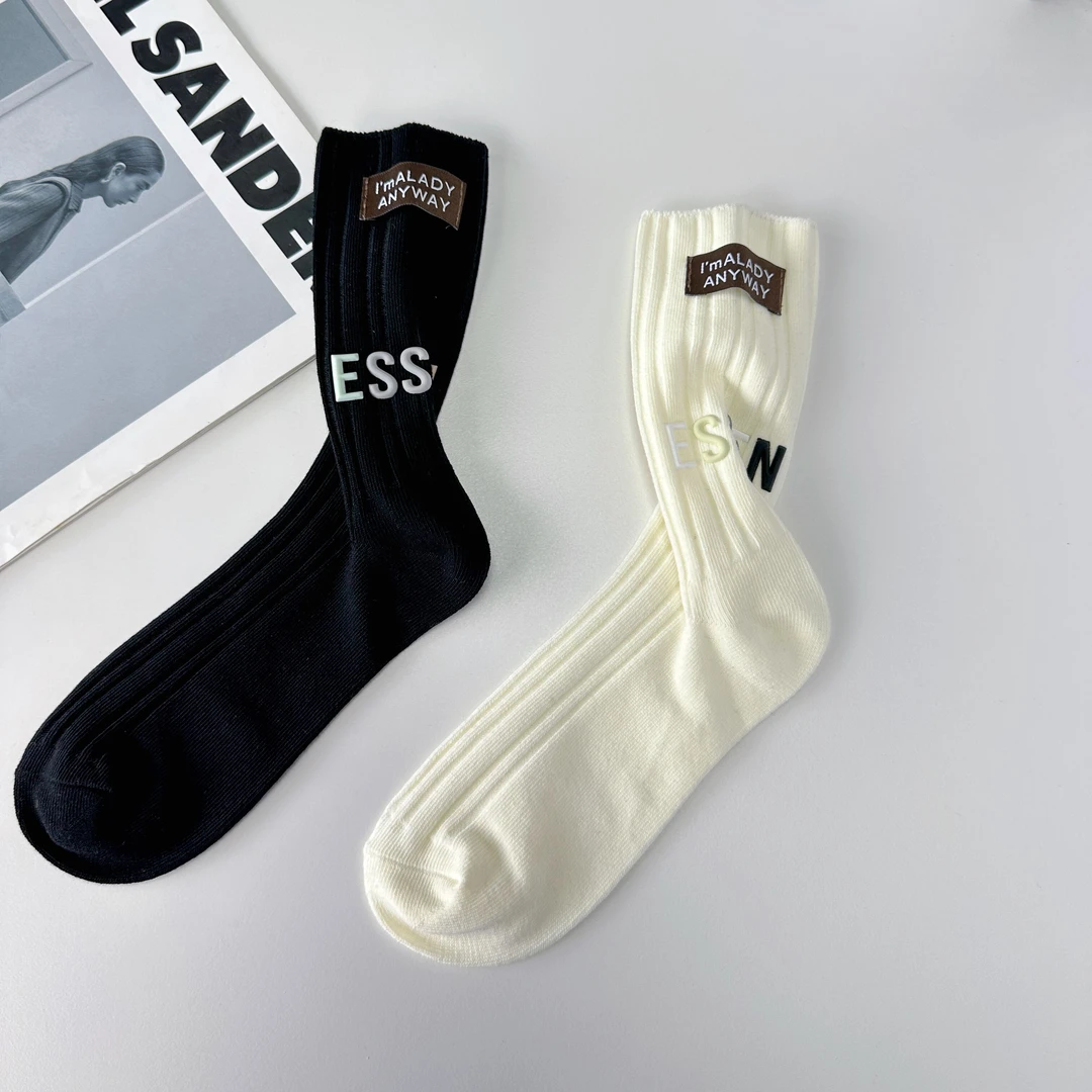 韩版字母袜子女中筒ins潮春秋款纯棉运动日系薄款网红款外穿袜子