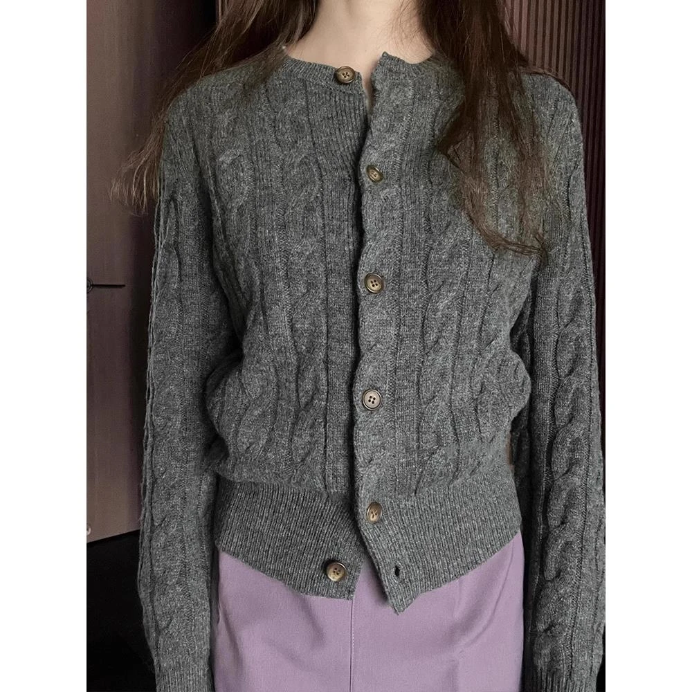 深灰色圆领麻花毛衣外套女秋冬季高级感外穿百搭长袖软糯针织开衫