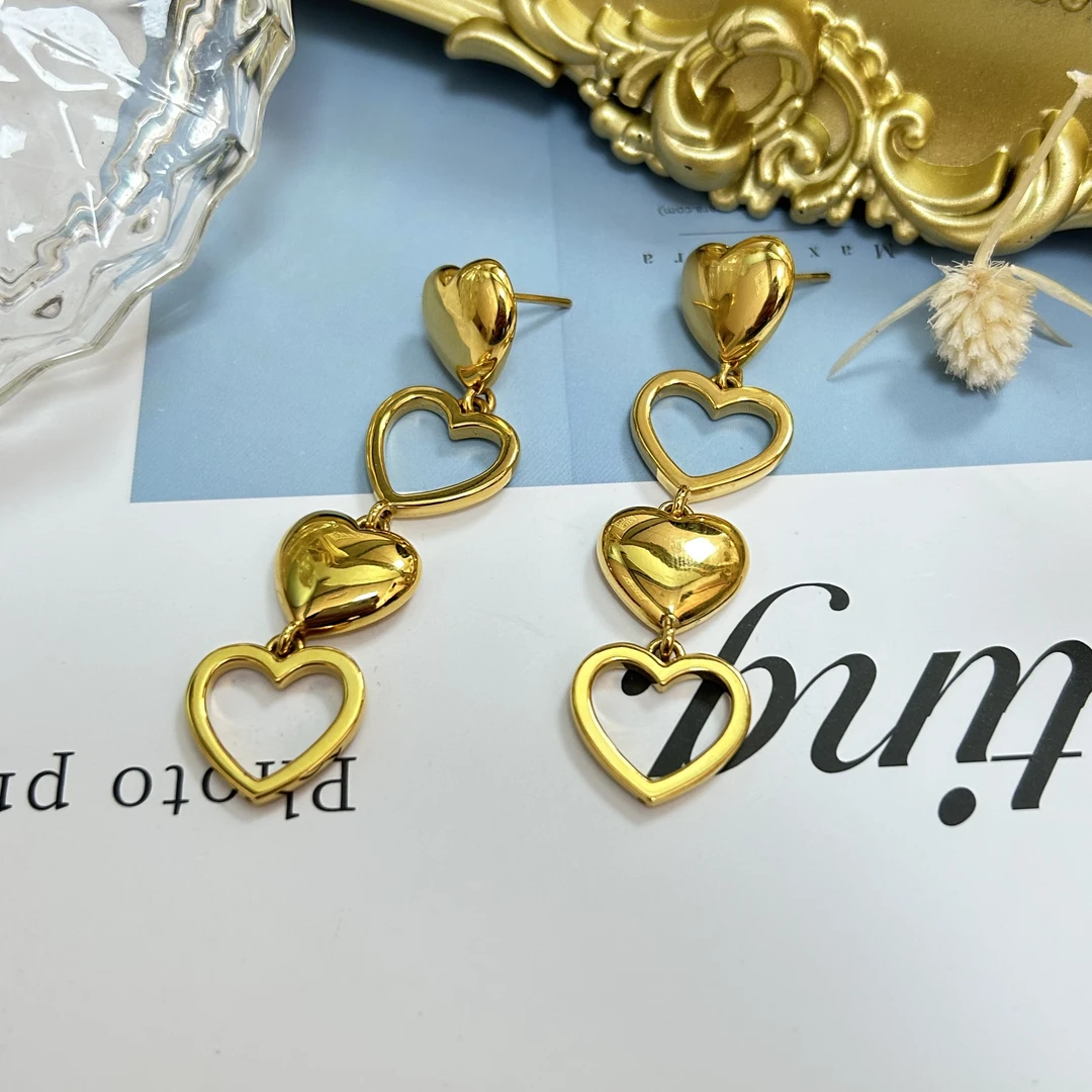 足金999黄金5D无氰时尚硬金气质个性简约轻奢百搭爱心耳针8.58