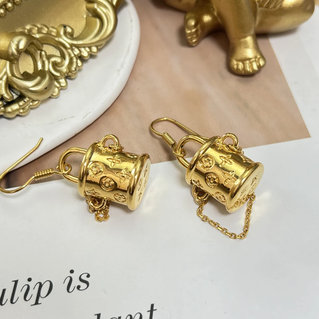 足金999黄金5D无氰气质硬金老花桶包百搭小众简约时尚耳勾11.68