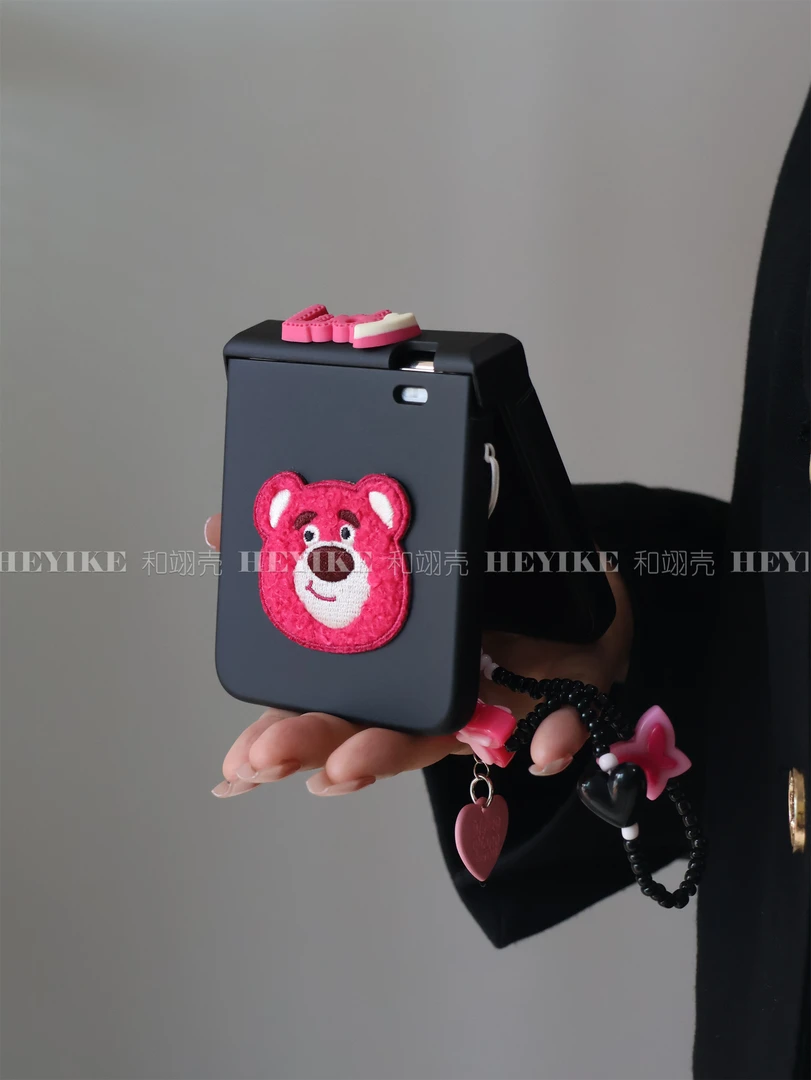 黑色草莓熊适用华为pocket2手机壳小米mixflip折叠屏防摔卡通保护