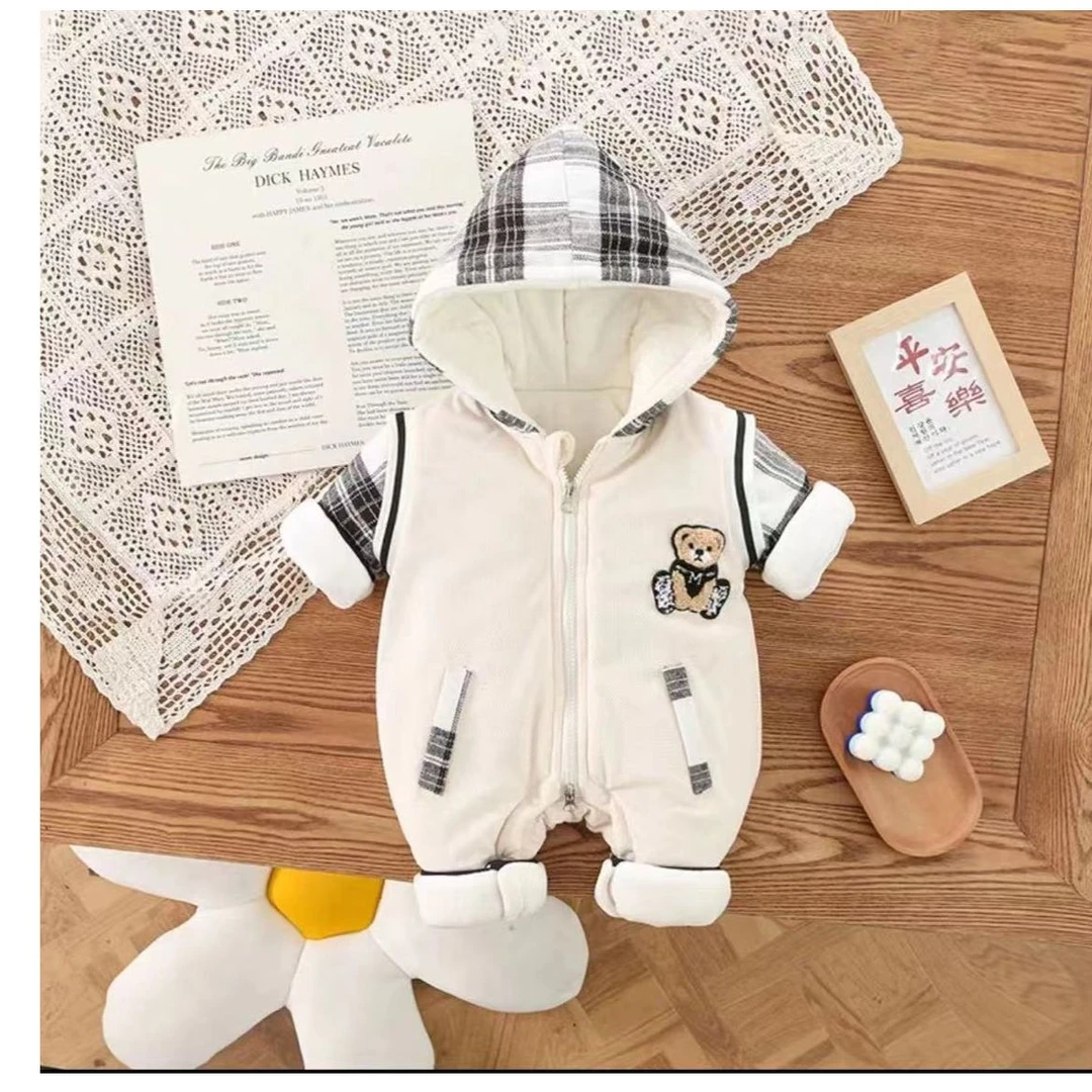 婴幼儿黑白格小熊卡通冬款加厚男女宝宝哈衣连体衣帅气潮外出服