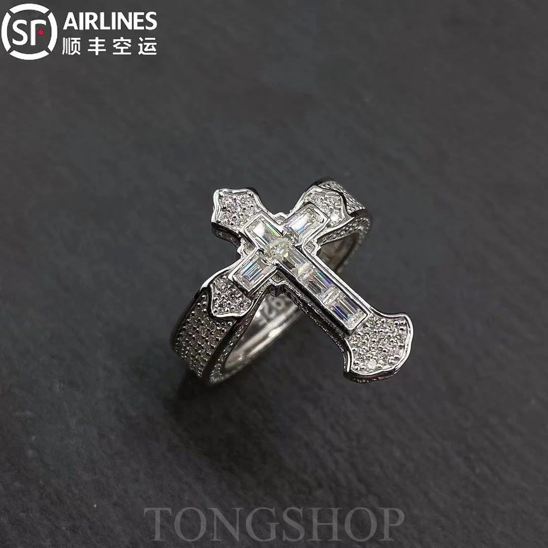 925银莫桑石戒指 TONGSHOP 925银莫桑钻十字架戒指满钻T方手镶