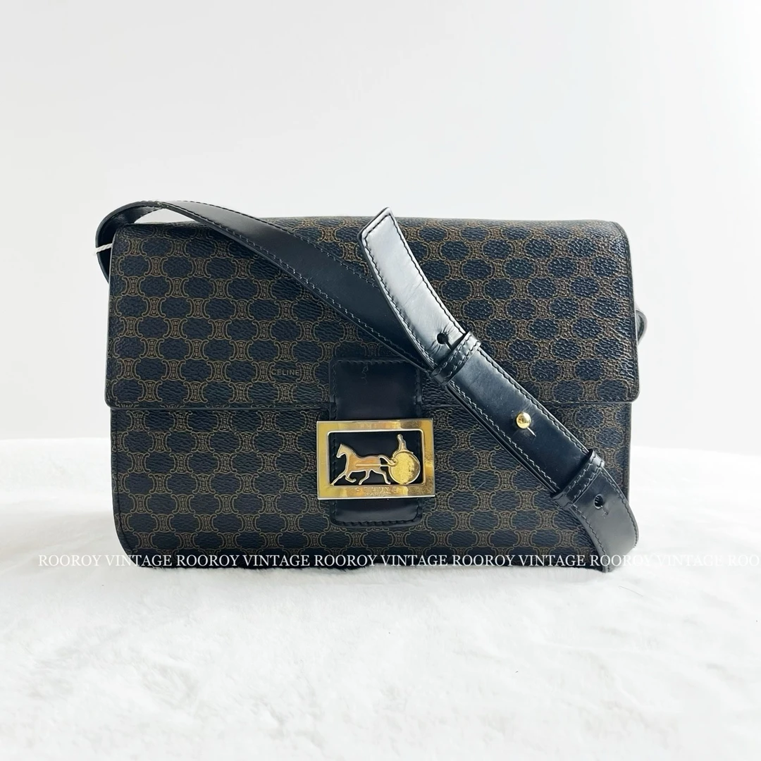 95新 Celine/思琳 Box 黑色 老花 马车扣 斜挎包/3414