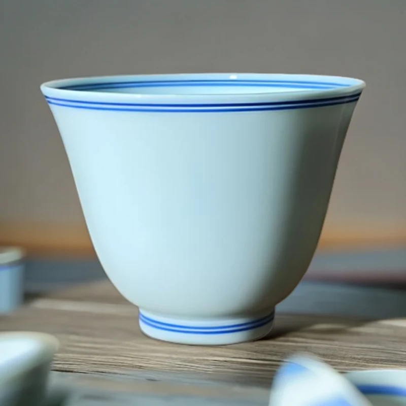青花青白胎中铃铛杯