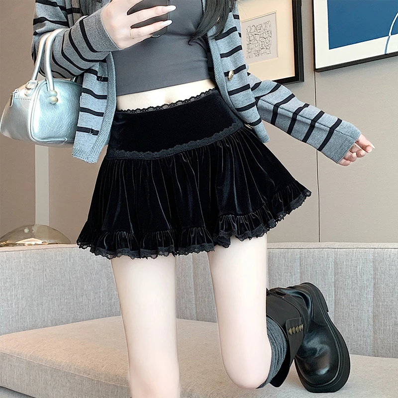 纯欲风蕾丝边丝绒半身裙防走光秋冬黑色短裙高腰显瘦A字裙小个子