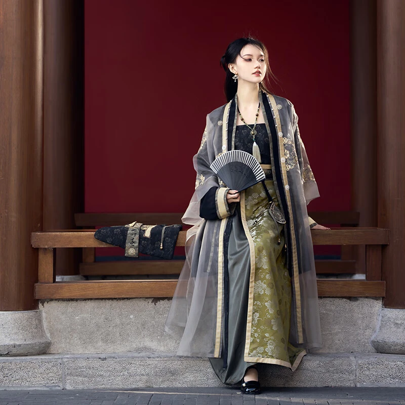 十三余小豆蔻儿[碧山阑夜] 古风对襟衫吊带两片裙宋制汉服