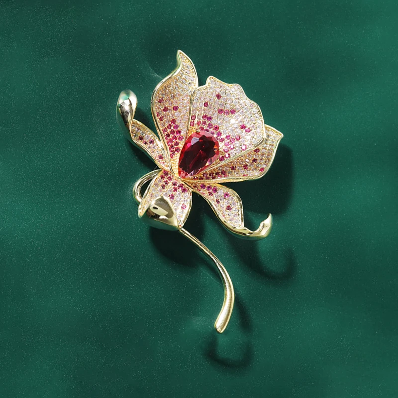 铜合金胸针 【手捧莲花】绝美优雅花朵胸针小众设计感胸花7301