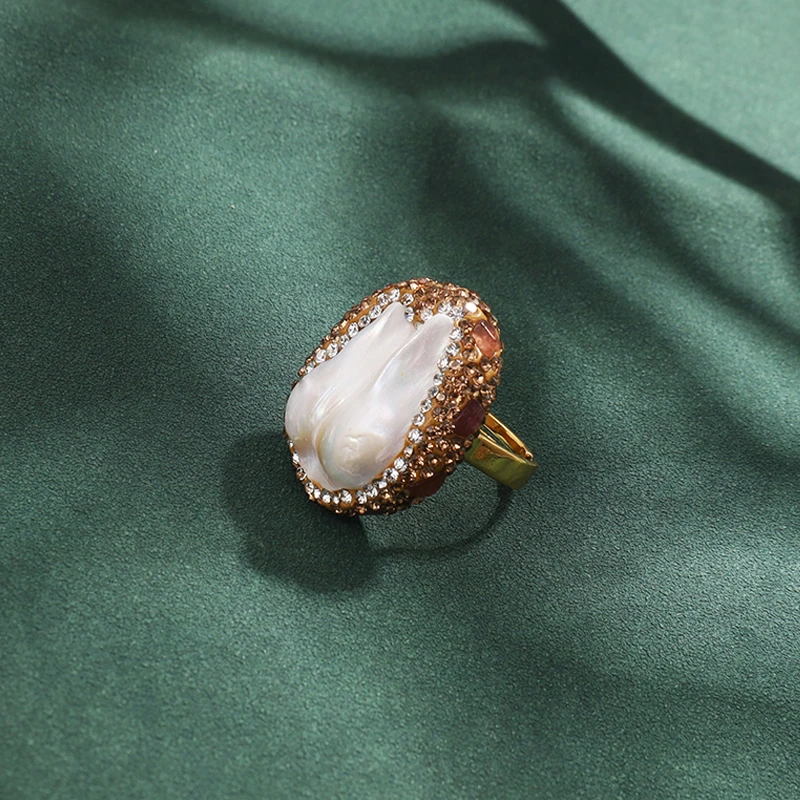 气质轻奢时尚白色单戒指重工手工宫廷风法式6133