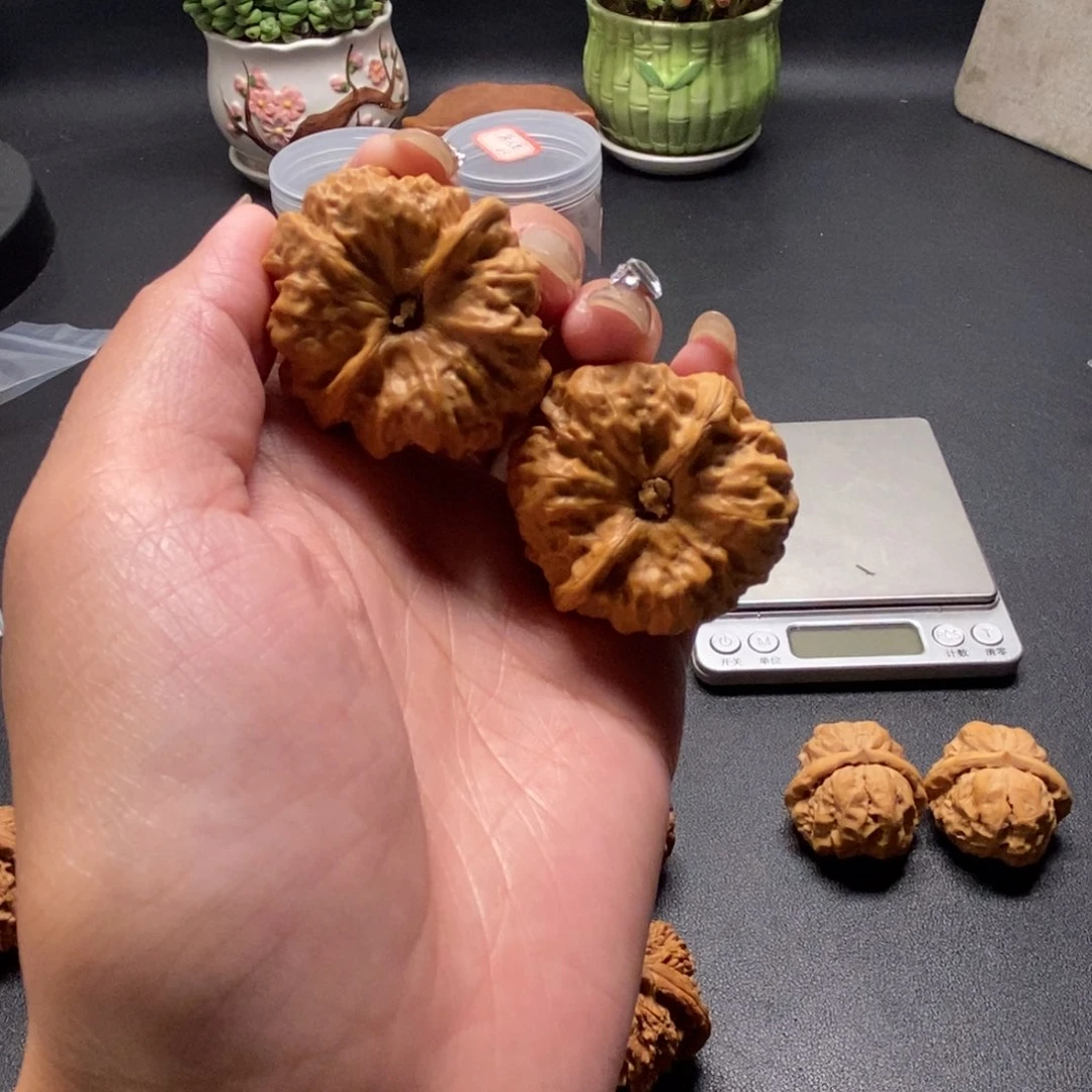 文玩核桃把件睡****?蛤蟆头