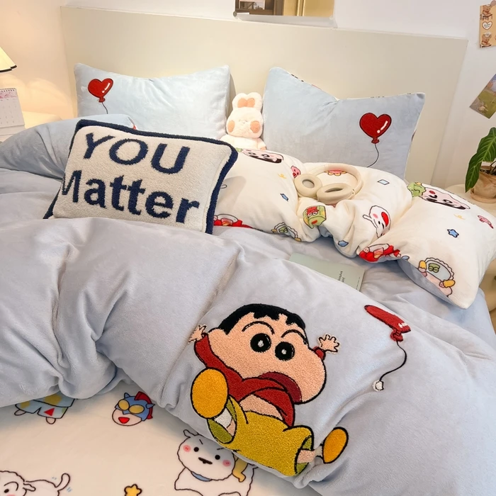 2024新款蜡笔小新冬季加厚牛奶绒床上四件套毛巾绣卡通学生三件套