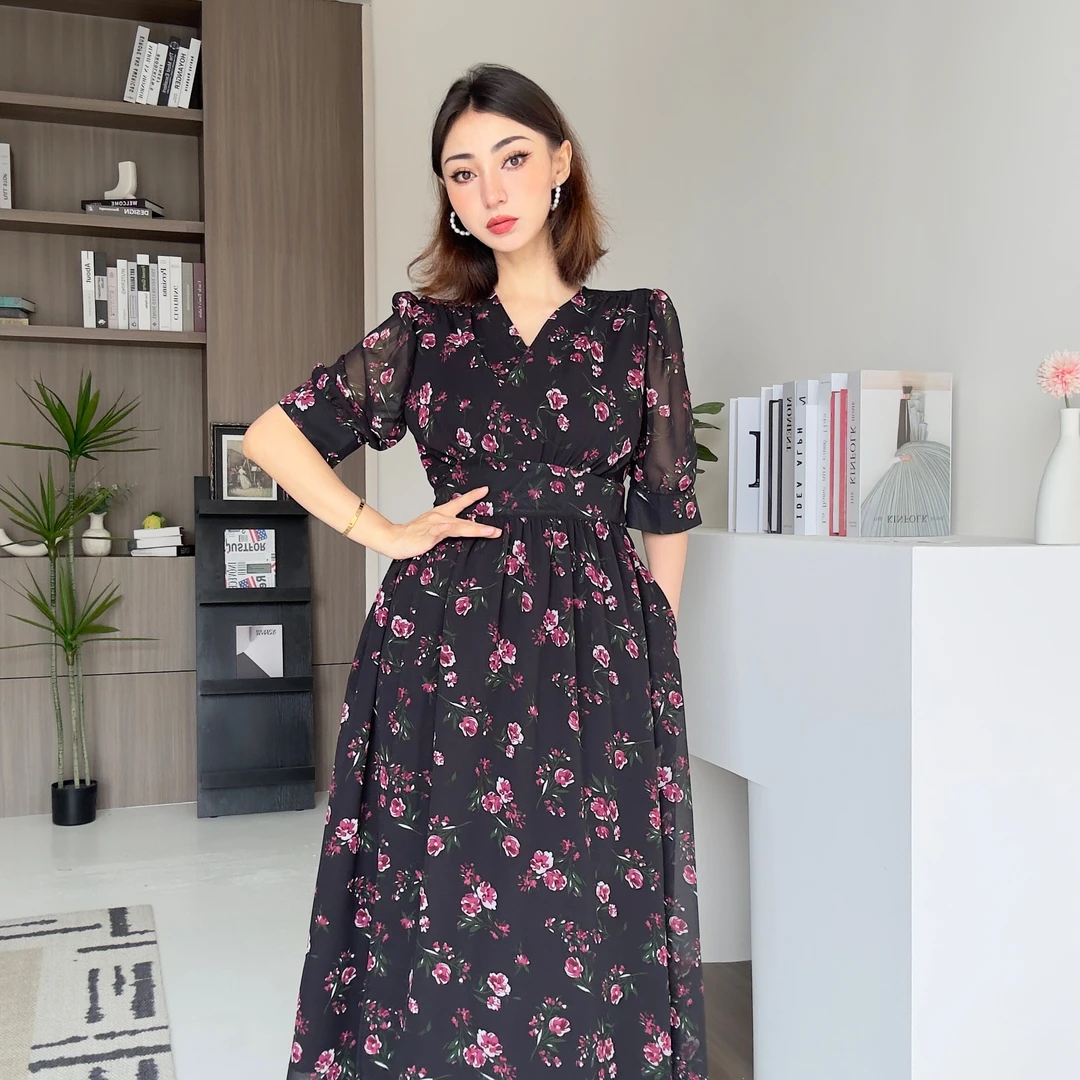 女连衣裙两色一片式连衣裙 111