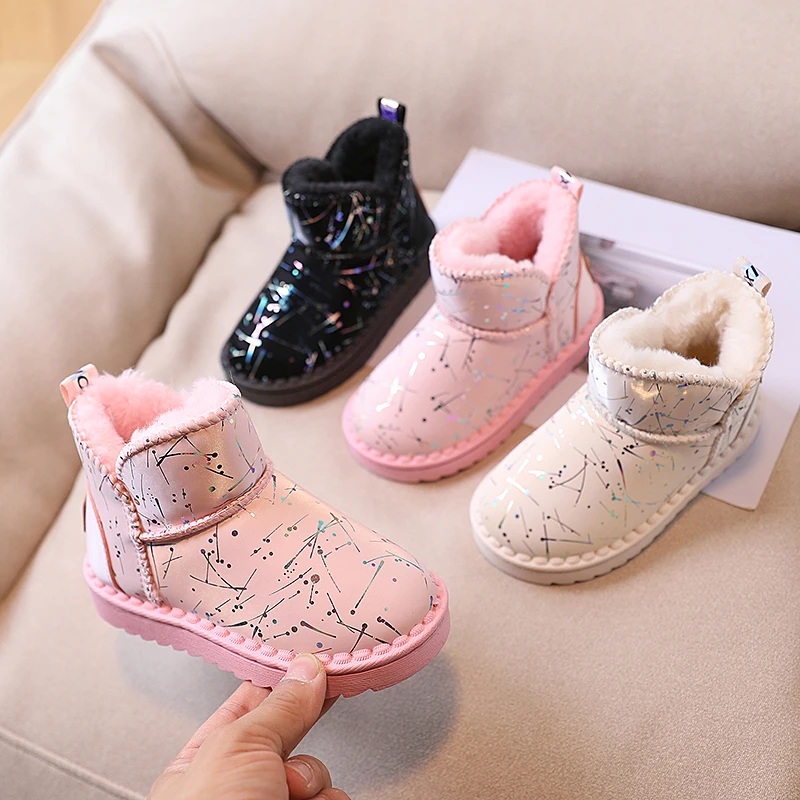 儿童雪地靴2022小童新款女童防水时尚保暖靴子加厚中大童加绒棉鞋