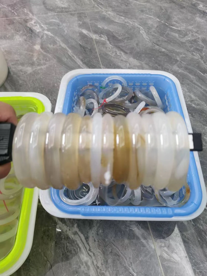 7提示！玛瑙手镯每单都包邮发货