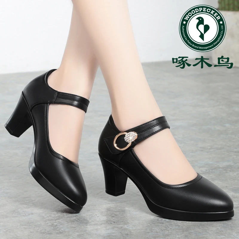 啄木鸟春夏新款高跟鞋粗跟厚底走秀鞋中年女士皮鞋软底职业工作鞋