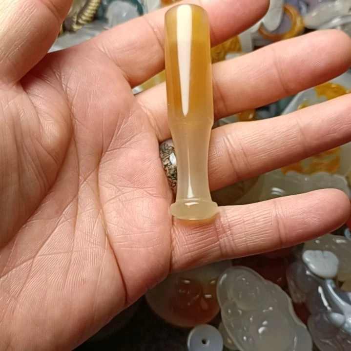 【闪购商品】玛瑙/玉髓烟嘴未镶嵌。***。