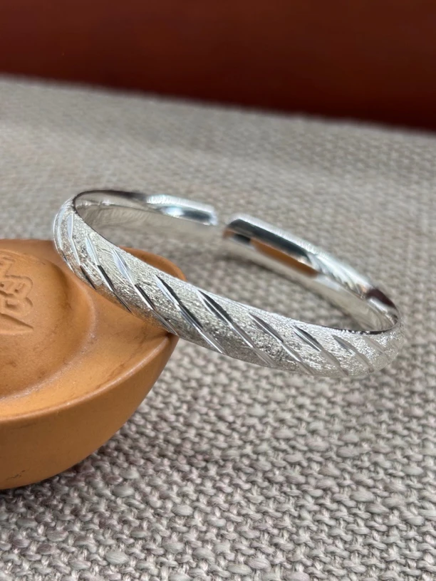 足银手镯 云南寸家银饰 足银999雪花银《流星雨》手镯