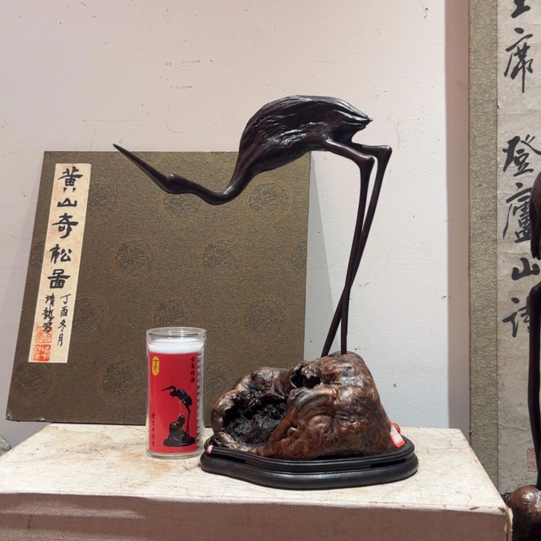 【闪购商品】柏木根雕三****亮