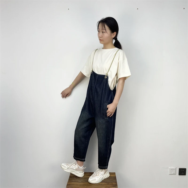J女装瑕疵品694101女深色复古文艺宽松锥形裤通勤百搭棉麻背带裤