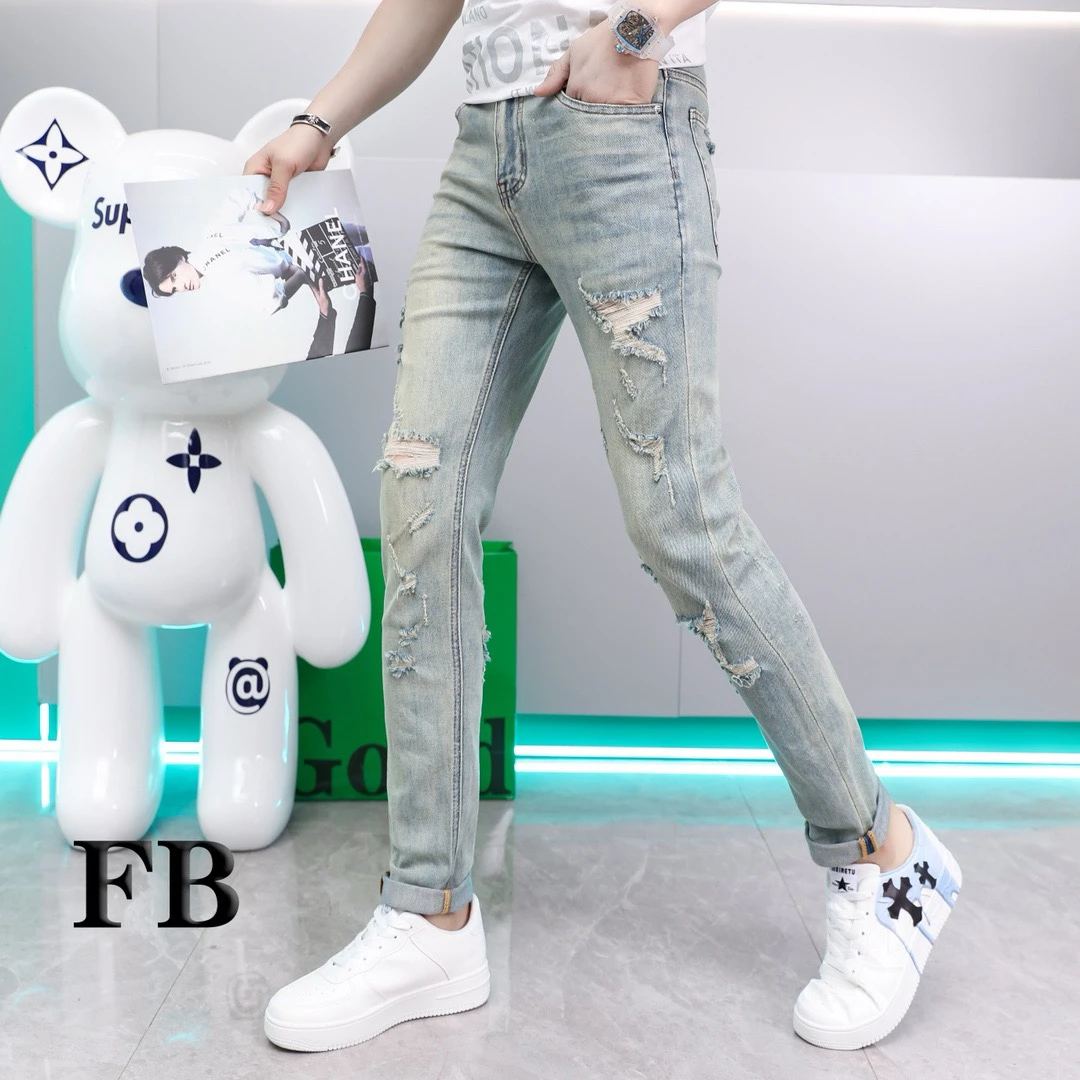 夏季新款时尚男士修身破洞牛仔裤潮流小脚裤百搭休闲裤子9201春夏