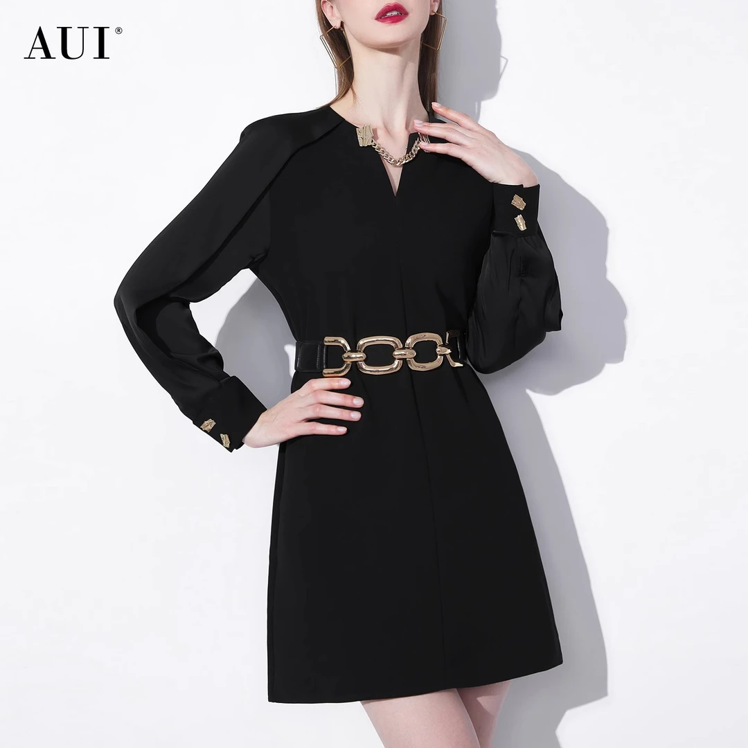 《李易行》AUI黑色名媛气质V领连衣裙修身长袖a字裙-23W012847