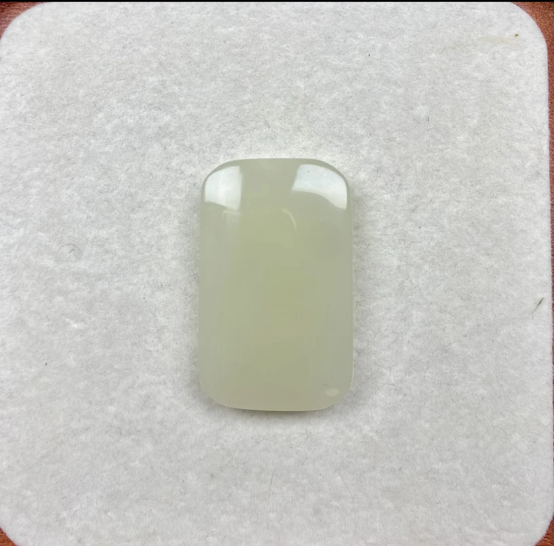 高品质新疆和田玉冰晴水无事牌吊坠