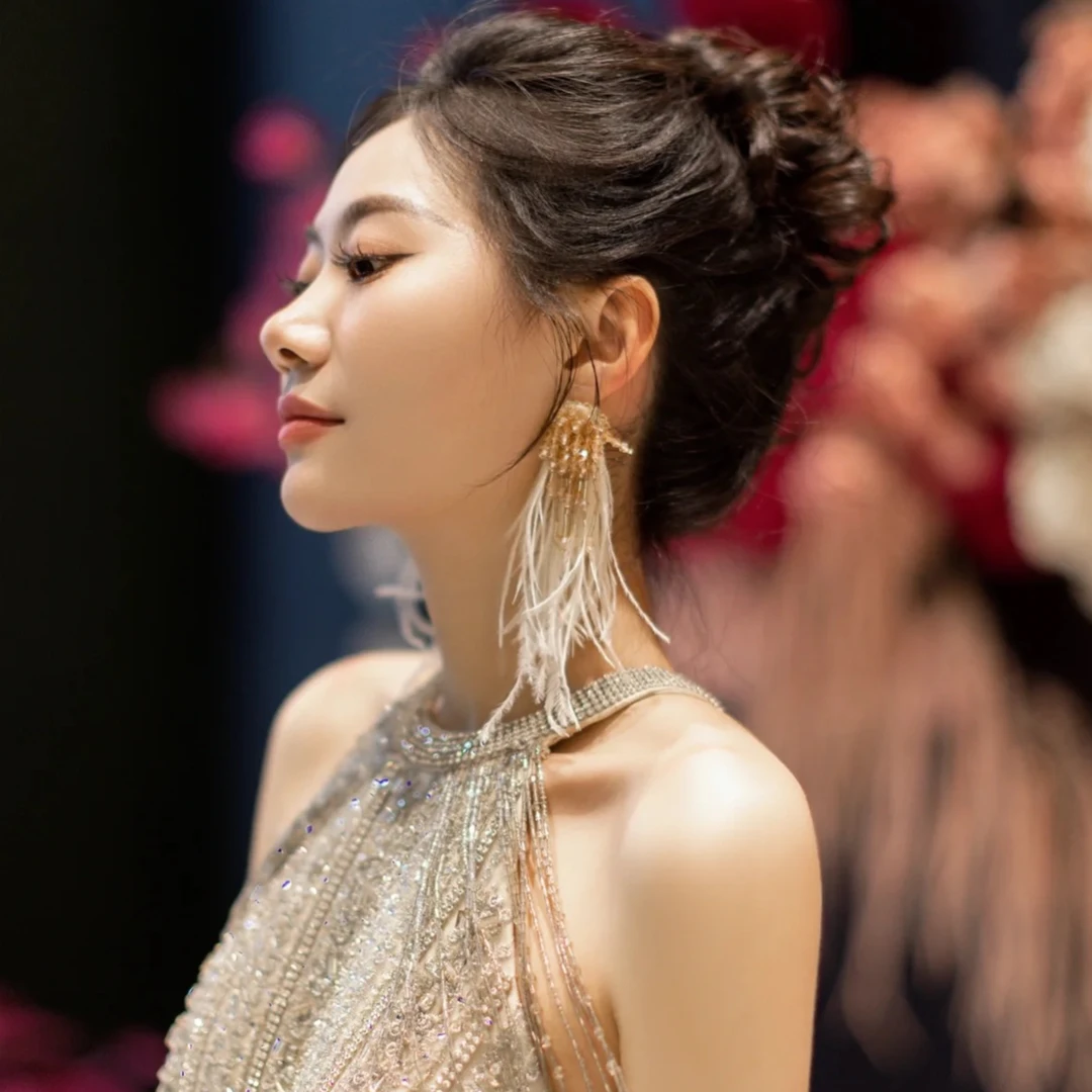 合金羽毛耳饰 南一婚饰新款仙气鸵鸟毛新娘礼服超仙手工耳夹耳环