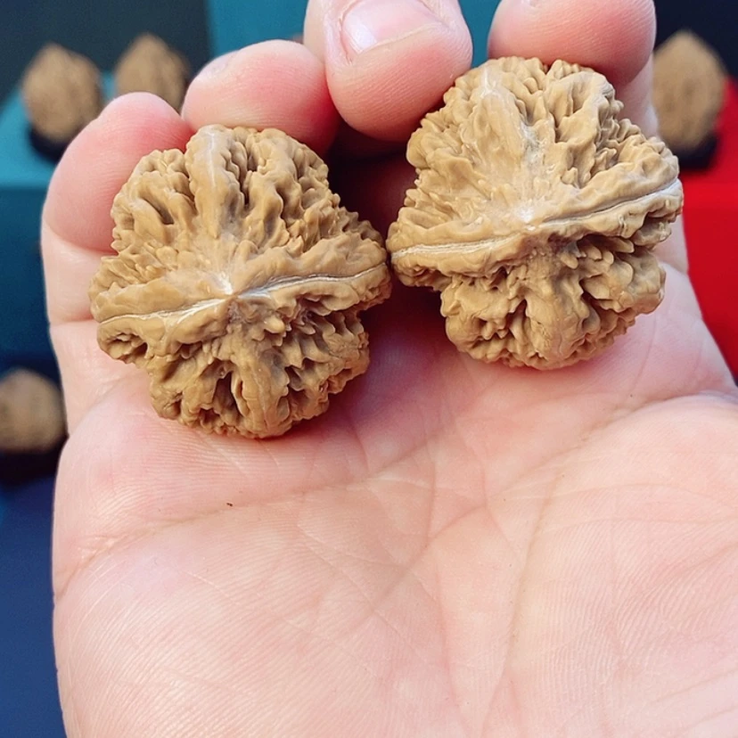 【闪购商品】文玩核桃吊坠顺**和b 5