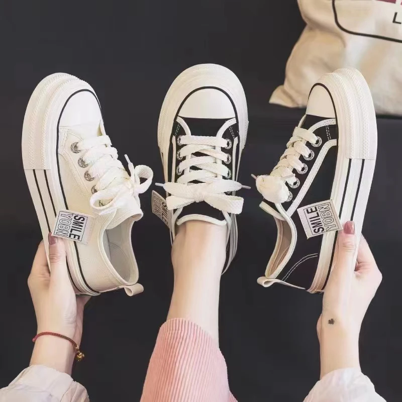 BEIER休闲板鞋女2024港风爆款百搭韩版设计感小白鞋8060