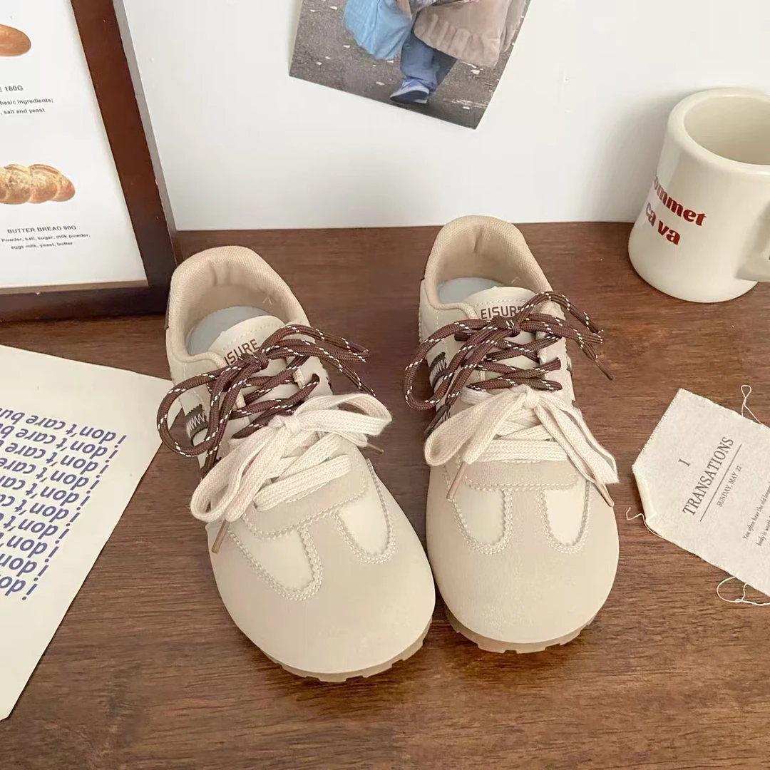 秋冬爆款超轻小白鞋女2024年新款秋冬百搭休闲板鞋ins潮鞋B686