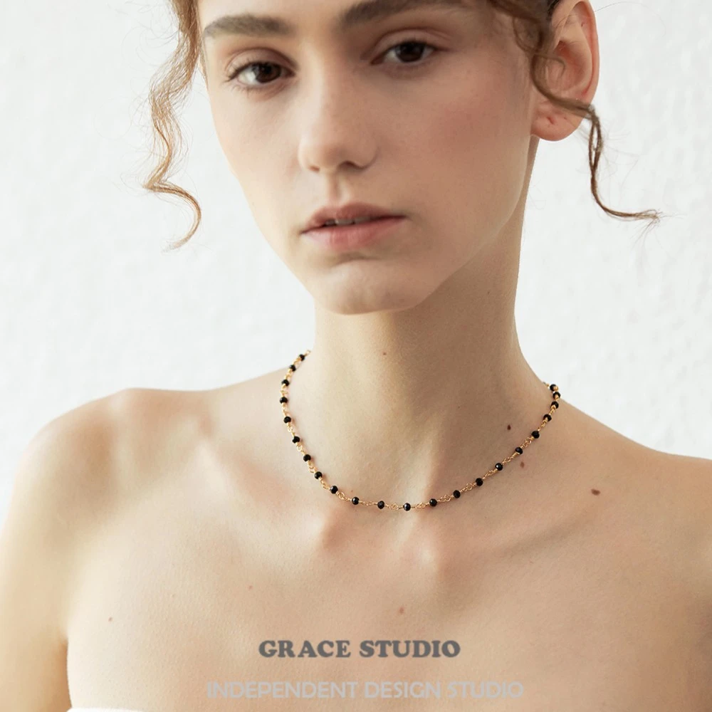 铜合金合成锆石项链 2023春夏小黑石蕾丝感简约杨采钰同款锁骨链