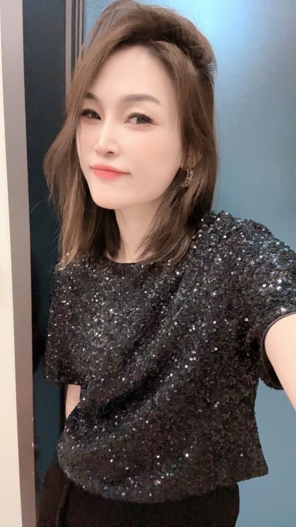 91178夏季高品质亮片短款设计感短袖T恤