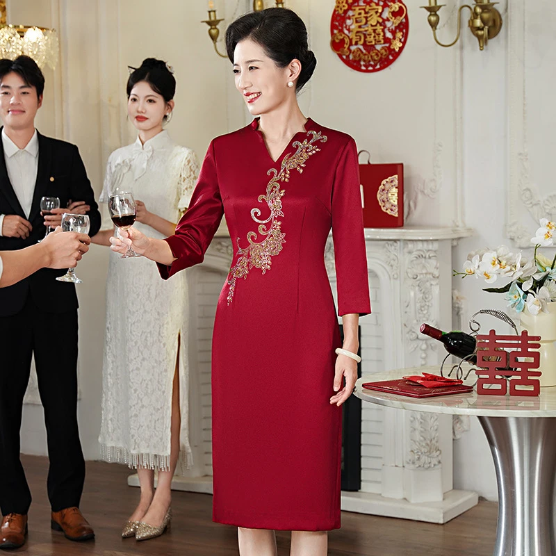 9365秋冬2025新款丈母娘婚礼服结婚礼服高贵高端喜婆婆妈妈婚宴装